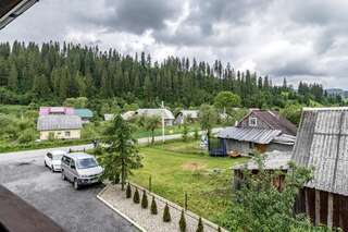 Гостевой дом Guest House Славское Двухместный номер с 1 кроватью и балконом-6