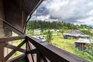 Гостевой дом Guest House Славское Двухместный номер с 1 кроватью и балконом-6