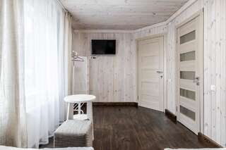 Гостевой дом Guest House Славское Двухместный номер с 2 отдельными кроватями и душем-6